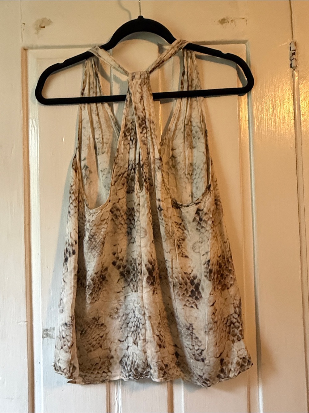 Snake-Print V-Neck Tank Top - Picture 3 of 6